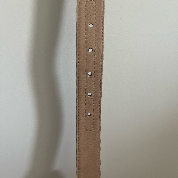 Tommy Hilfiger Belt Womens Size Large 1.25" Wide Beige Gold Tone Buckle - Picture 6 of 8